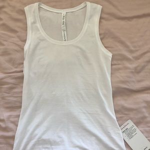 Lulu Lemon Tank Size 4 so soft!🍋